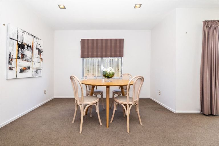 Photo of property in 15 Vesper Lane, Yaldhurst, Christchurch, 8042