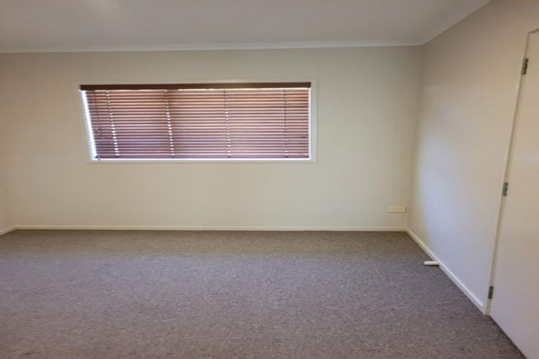 Photo of property in 57b Sabulite Road, Kelston, Auckland, 0602