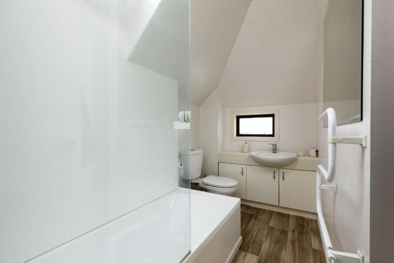 Photo of property in 6/240 The Terrace, Wellington Central, Wellington, 6011