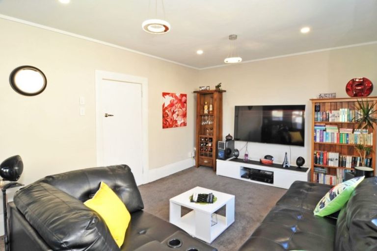 Photo of property in 43 Jackson Street, Saint Kilda, Dunedin, 9012