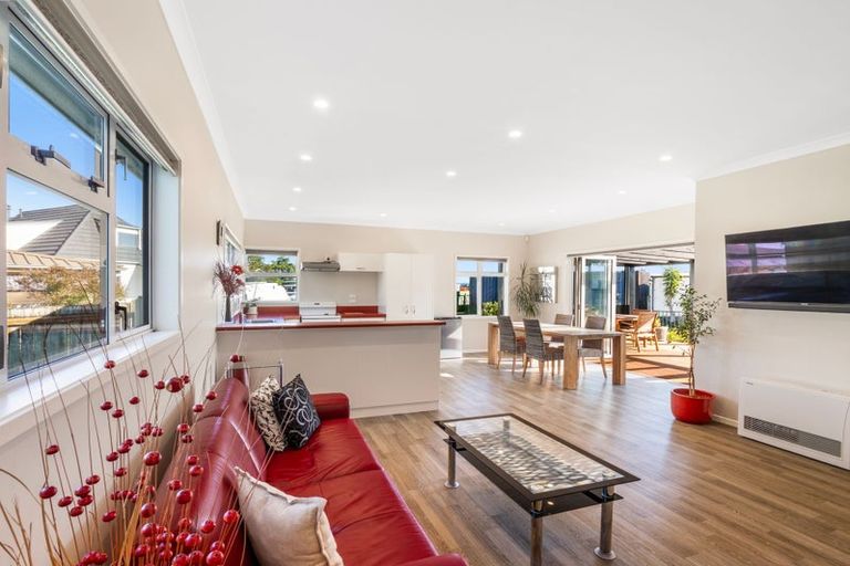 Photo of property in 4 Iwiroa Terrace, Durie Hill, Whanganui, 4500