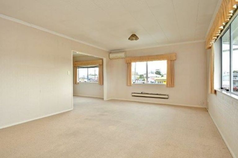 Photo of property in 125 Dixon Street, Masterton, 5810