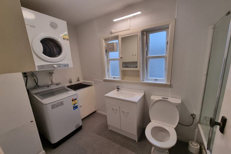 Photo of property in 1/117 Austin Street, Mount Victoria, Wellington, 6011