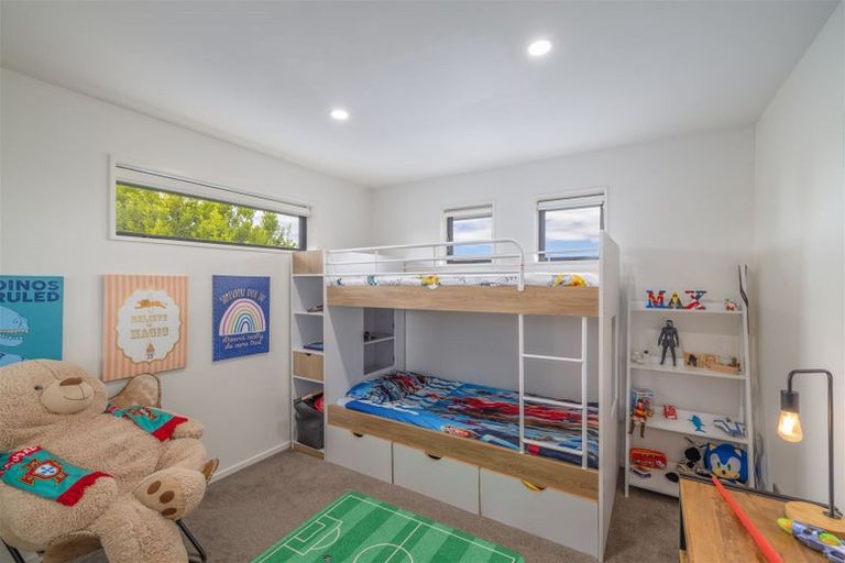 Photo of property in 1 Hawthorn Mews, Rangiora, 7400