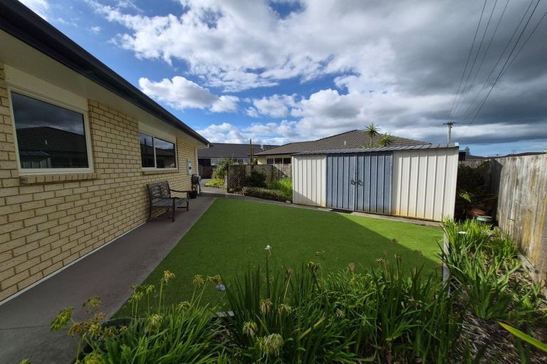 Photo of property in 14b Edward Avenue, Orewa, 0931