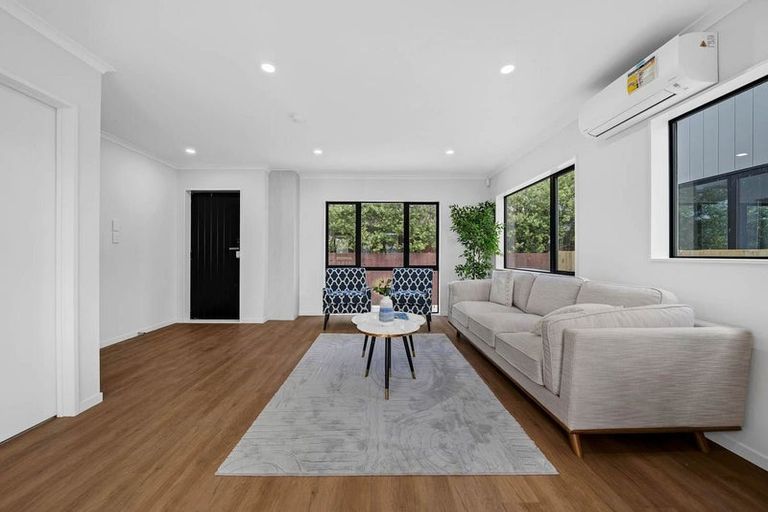 Photo of property in 4/174b Clevedon Road, Papakura, 2110