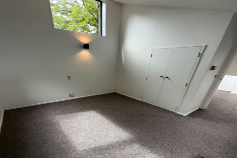 Photo of property in 28 Burns Road, Hospital Hill, Napier, 4110