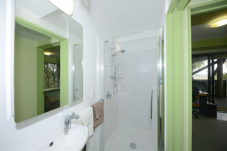 Photo of property in 11 Osmond Lane, Mount Pleasant, Christchurch, 8081