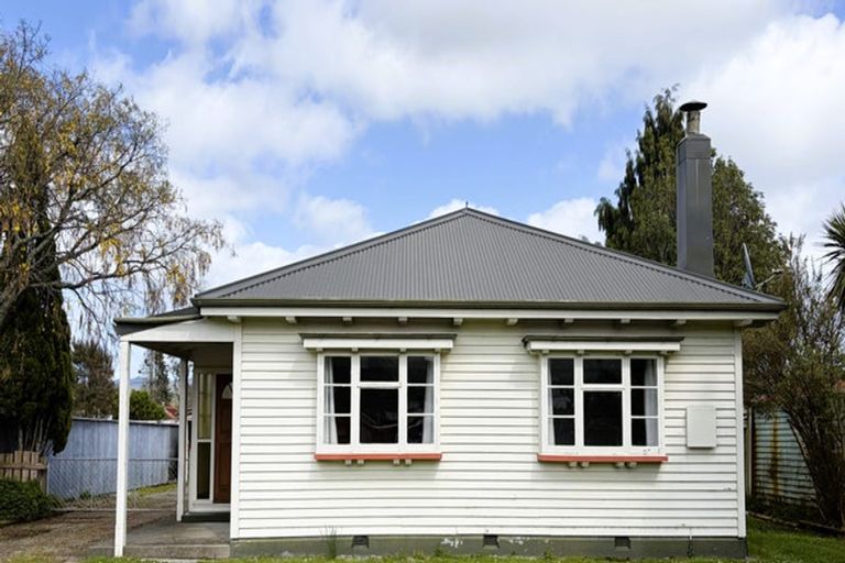 Photo of property in 4 Ohau Street, Dobson, Greymouth, 7805