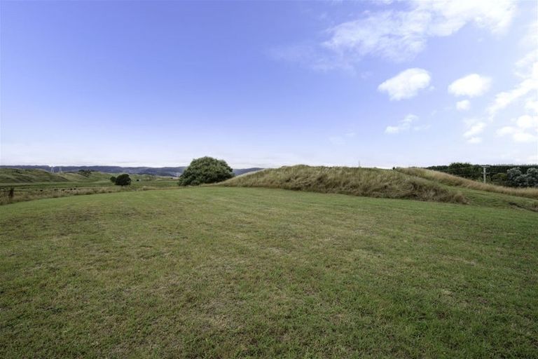 Photo of property in 618 Muhunoa Road West, Ohau, Levin, 5570