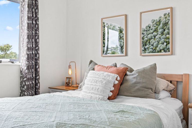 Photo of property in 1/63 Rosier Road, Glen Eden, Auckland, 0602