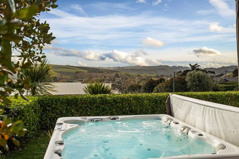 Photo of property in 1 The Rise, Waimauku, 0812