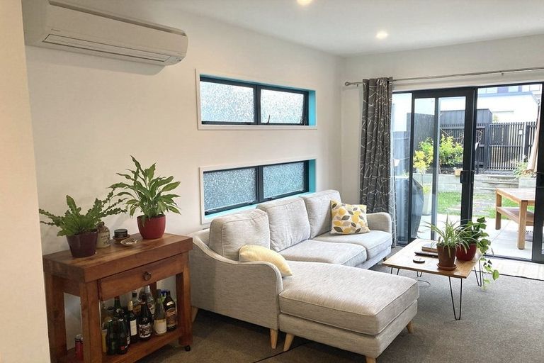 Photo of property in 12 Joshua Carder Drive, Hobsonville, Auckland, 0616