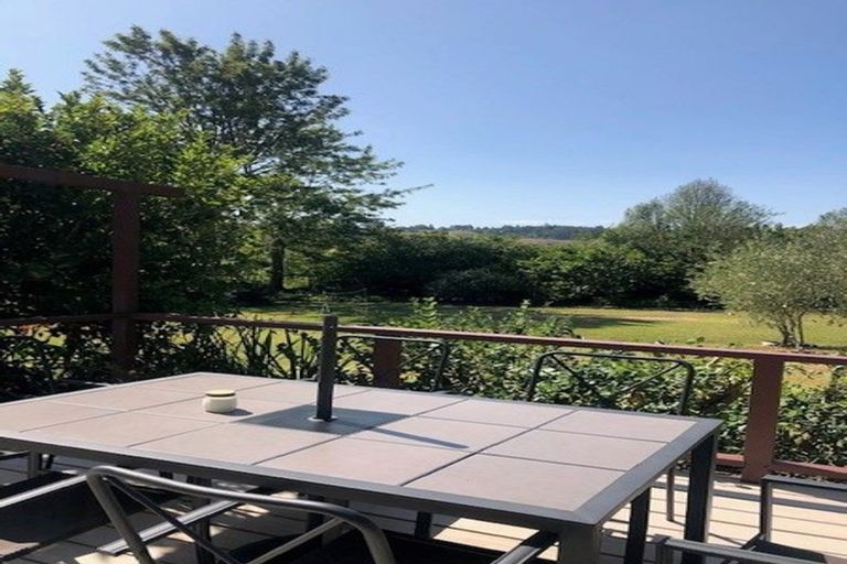 Photo of property in 445 Kahikatea Flat Road, Waitoki, Kaukapakapa, 0871