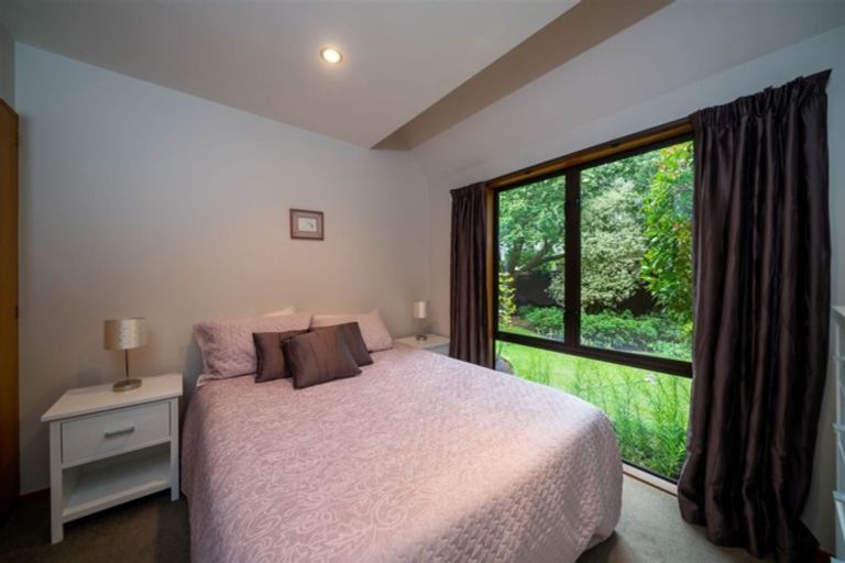 Photo of property in 12 Tripp Place, Ilam, Christchurch, 8041