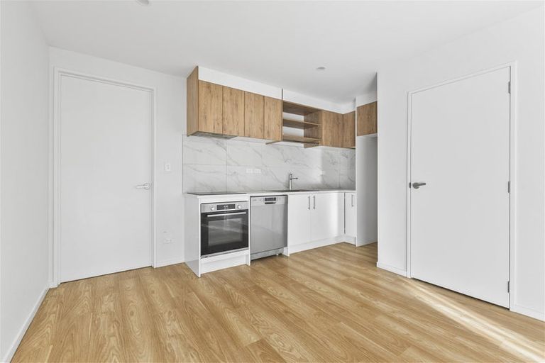 Photo of property in 10/5 Hemopo Street, Pukekohe, 2120