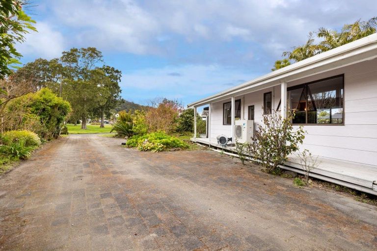 Photo of property in 8 Parkland Place, Whitianga, 3510