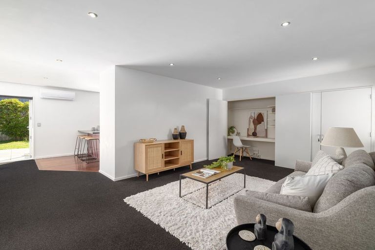 Photo of property in 72 Mauger Drive, Heathcote Valley, Christchurch, 8022