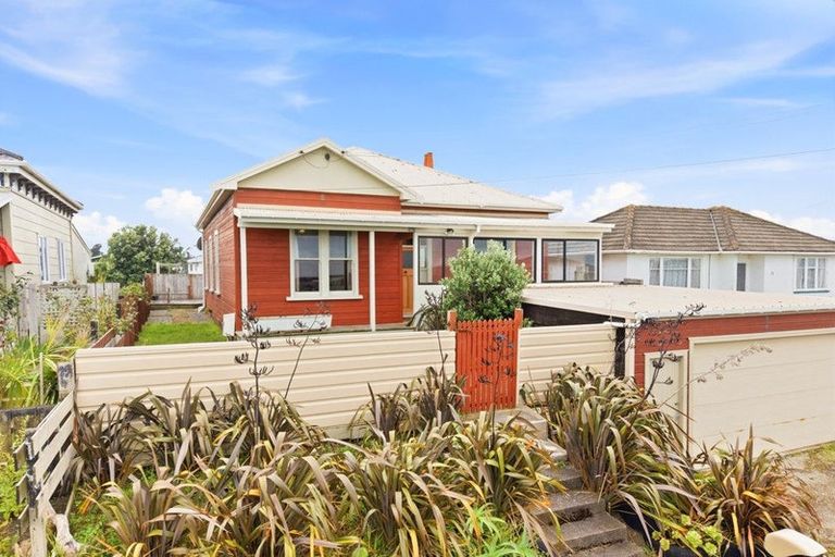 Photo of property in 23 Ruapehu Street, Castlecliff, Whanganui, 4501