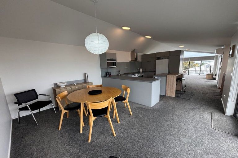 Photo of property in 2/79 Beachville Road, Redcliffs, Christchurch, 8081