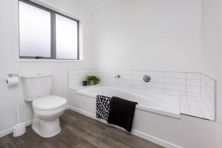 Photo of property in 9 Pattullo Crescent, Wallaceville, Upper Hutt, 5018