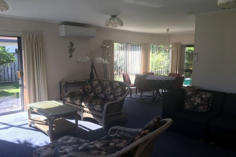 Photo of property in 11 Reef Avenue, Papamoa Beach, Papamoa, 3118