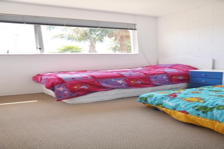 Photo of property in 9/72 Kitchener Road, Milford, Auckland, 0620