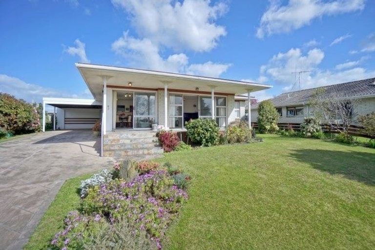 Photo of property in 12 Hookey Drive, Te Puke, 3119