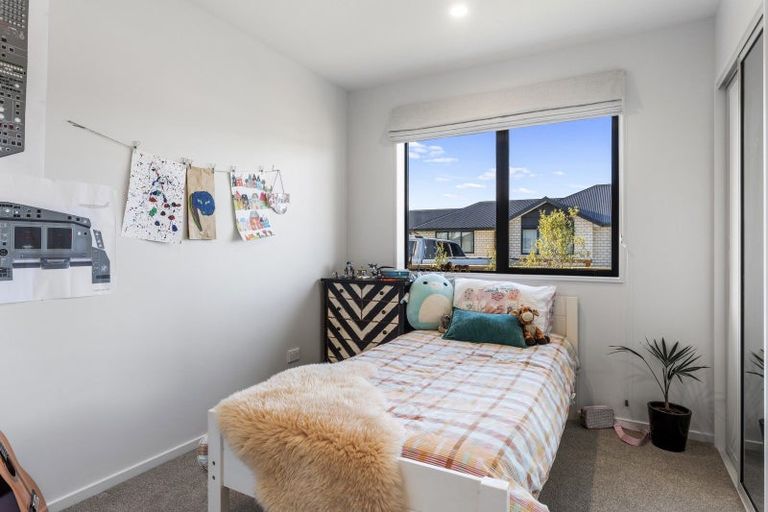 Photo of property in 37 Edlin Lane, Pegasus, 7612