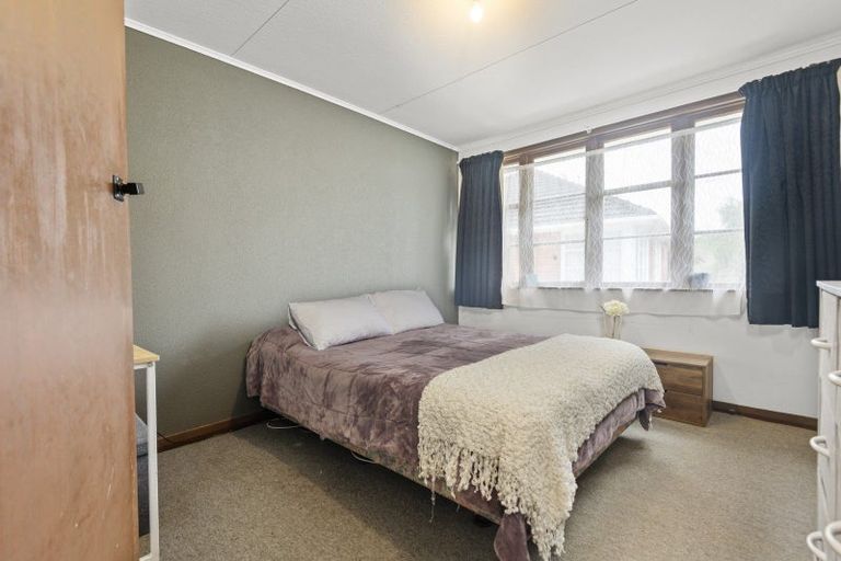 Photo of property in 55 Crewe Crescent, Hokowhitu, Palmerston North, 4410