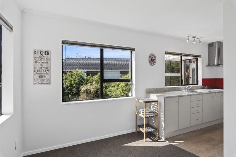 Photo of property in 22 Atarau Grove, Paraparaumu, 5032