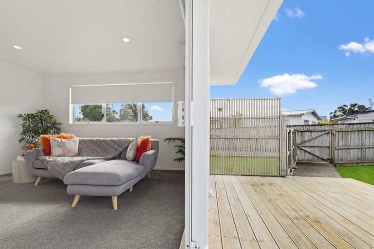 Photo of property in 127b Bruce Mclaren Road, Henderson, Auckland, 0612