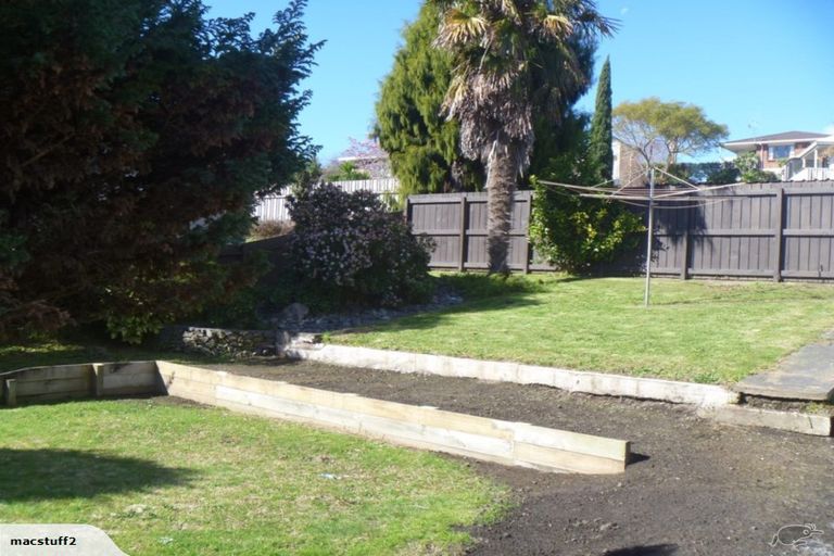 Photo of property in 35 Cumberland Crescent, Welcome Bay, Tauranga, 3112