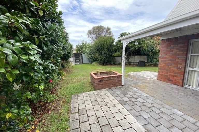 Photo of property in 12 Motuora Road, Manly, Whangaparaoa, 0930