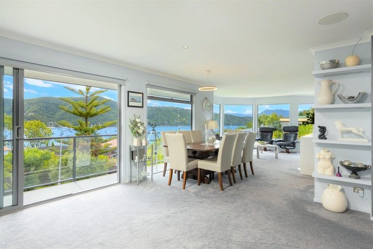 Photo of property in 7 Finlay Grove, Waikawa, Picton, 7220