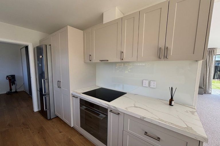 Photo of property in 102a Isleworth Road, Bishopdale, Christchurch, 8053