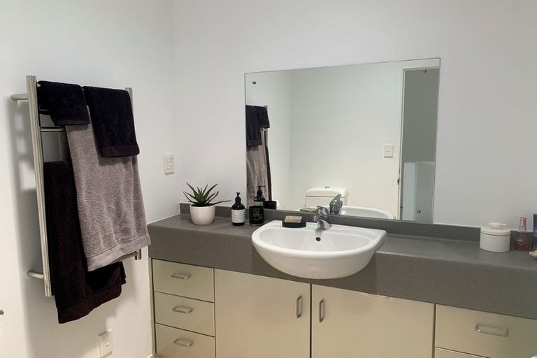 Photo of property in 35e Northcroft Street, Takapuna, Auckland, 0622