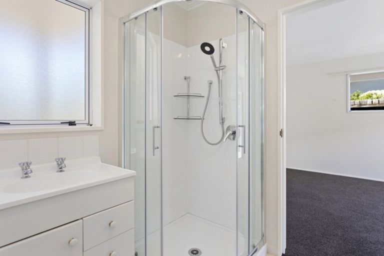 Photo of property in 122a West Belt, Rangiora, 7400