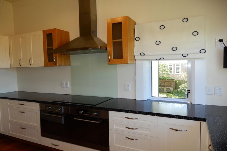 Photo of property in 45 Towey Street, South Hill, Oamaru, 9400