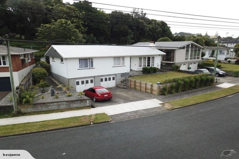 Photo of property in 34 Pembroke Street, Westown, New Plymouth, 4310