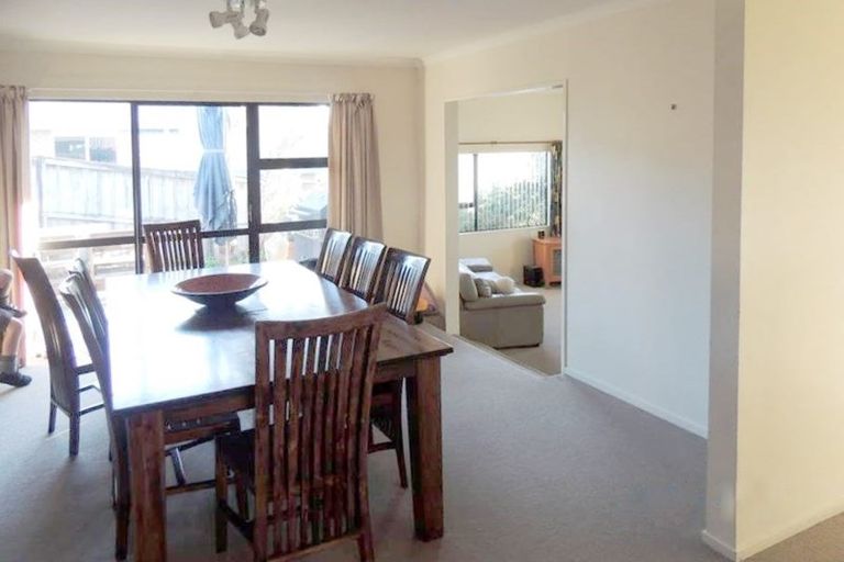 Photo of property in 11 Bob Charles Drive, Golflands, Auckland, 2013