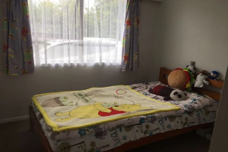 Photo of property in 2/4022 Great North Road, Glen Eden, Auckland, 0602