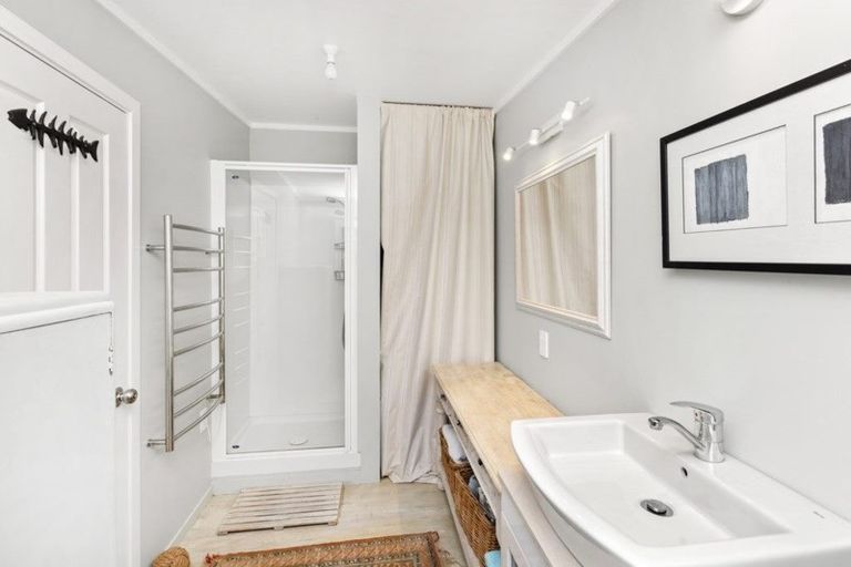 Photo of property in 15 Rose Street, Raglan, 3225