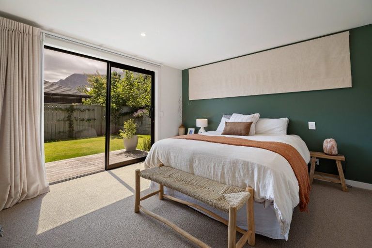 Photo of property in 9 Howden Drive, Jacks Point, 9371