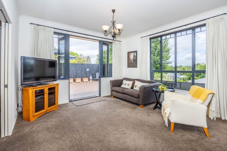 Photo of property in 31 Aloma Way, Glenview, Hamilton, 3206