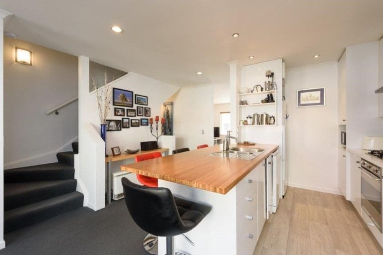 Photo of property in Marrakech Cafe, 85/305 Evans Bay Parade, Hataitai, Wellington, 6021