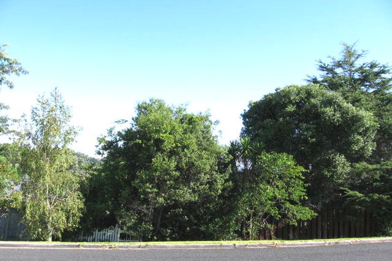 Photo of property in 64 Killarney Avenue, Torbay, Auckland, 0630