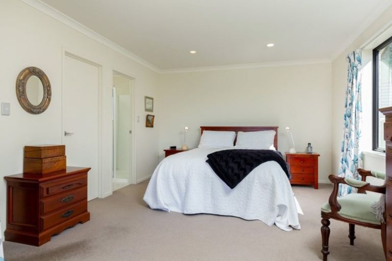 Photo of property in 30 Harbour View Heights, Picton, 7220