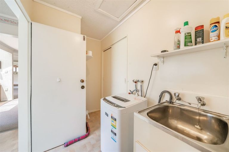 Photo of property in 2/60 Garden Road, Avalon, Lower Hutt, 5011