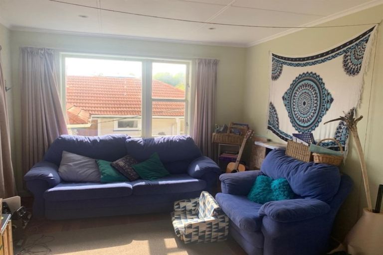 Photo of property in 727 Swanson Road, Swanson, Auckland, 0612